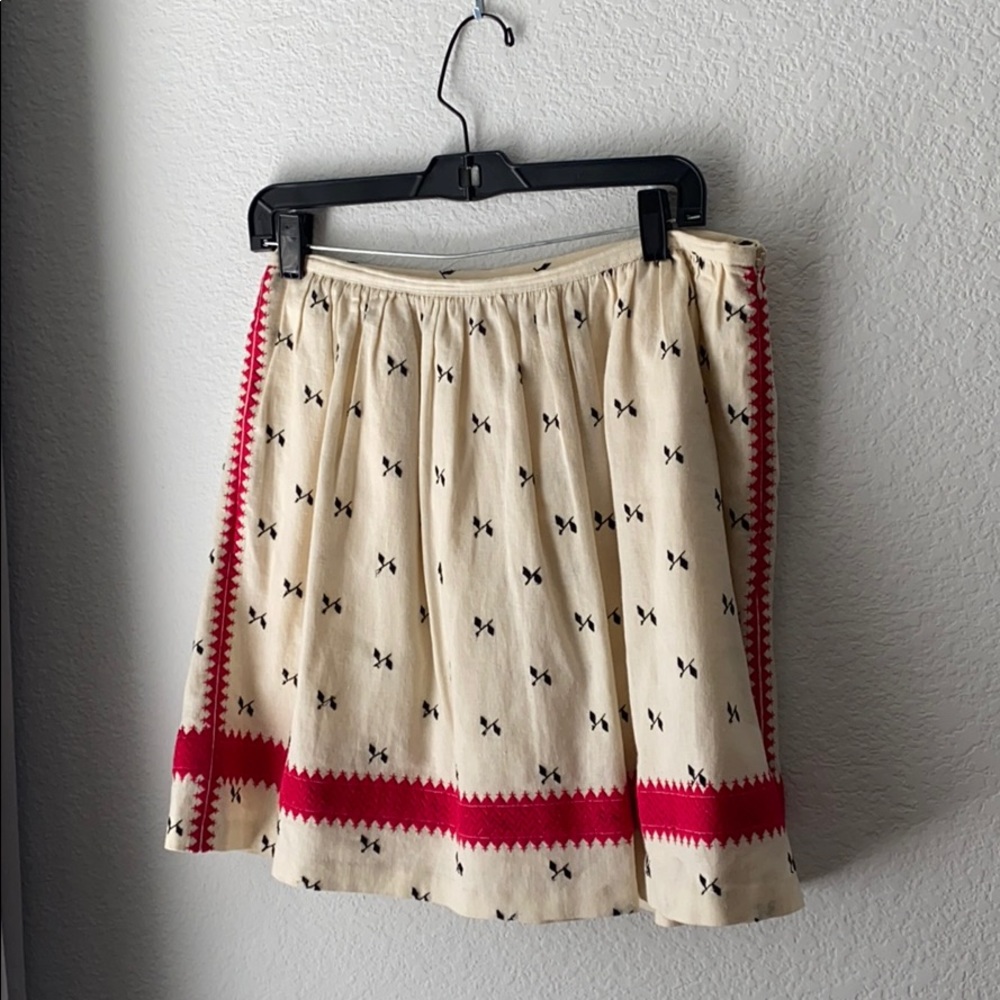 Madewell cream embroidered skirt.